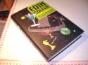 Billede af bogen Og noget andet er… Douglas Adams’ Blafferens Galakseguide: Bind seks ud af tre