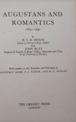 Billede af bogen Augustans and Romantics 1689-1830: Introductions to English Literature - Volume III