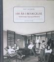 Billede af bogen 100 år i bevægelse - fysioterapi, fag og profession
