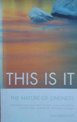 Billede af bogen This is it – Dialogues on the Nature of Oneness