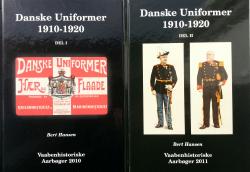 Billede af bogen Vaabenhistoriske Aarbøger. Danske Uniformer 1910-1920 bd. 1 - 2