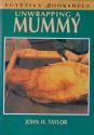 Billede af bogen Unwrapping a 	mummy