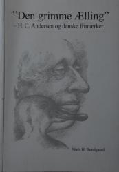 Billede af bogen ”Den grimme ælling” – H. C. Andersen og danske frimærker