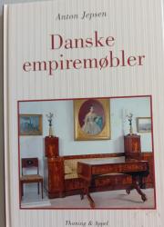 Billede af bogen Danske empiremøbler