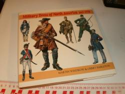 Billede af bogen Military dress of North America 1663-1970