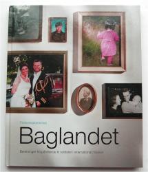 Billede af bogen BAGLANDET - Beretninger fra pårørende til soldater i international mission.