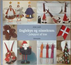 Billede af bogen Englekys og nissekram - julepynt af træ