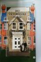 Billede af bogen Det victorianske hus. Med flot folde-ud dukkehus.