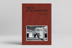 Billede af bogen New Standards. Timber Houses 1940-1955