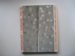Billede af bogen Tekstilkunst i Danmark 1988-98