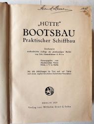 Billede af bogen Hütte Bootsbau. Praktisscher Schiffbau. Siebente neubearbeitete Auflage des gleichnamigen Buches von Geh. Adminralitätsrat A. Brix. Billede af bogen Hütte Bootsbau. Praktisscher Schiffbau. Siebente neubearbeitete Auflage des gleichnamigen Buches von Geh. Adminralitätsrat A. Brix.