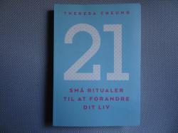 Billede af bogen 21 små ritualer til at forandre dit liv