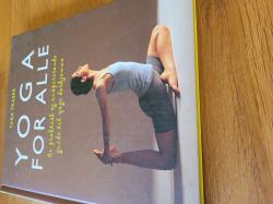 Billede af bogen Yoga for alle