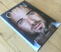 Billede af bogen Open - En selvbiografi (Om Andre Agassi)