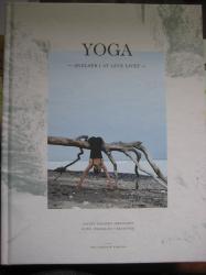Billede af bogen Yoga – øvelser i at leve livet