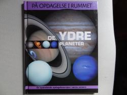 Billede af bogen De ydre planeter - På opdagelse i rummet