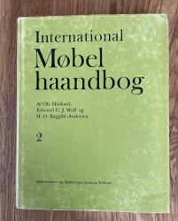 Billede af bogen International Møbelhaandbog - Møbelstilarter og Møbeltyper gennem Tiderne,  bind 2