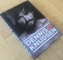 Billede af bogen Dennis Knudsen - Jeg dør kun en gang