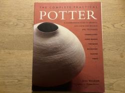Billede af bogen The complete Pratical Potter