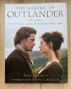 Billede af bogen The Making of Outlander: The Series - The Official Guide to Seasons One & Two