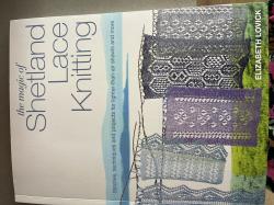 Billede af bogen The Magic of Shetland Lace Knitting