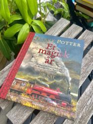 Billede af bogen Harry Potter - Et Magisk År