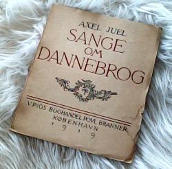 Billede af bogen Sange om Dannebrog