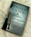 Billede af bogen Kniven i ilden - Sange fra Ishavet Billede af bogen Kniven i ilden - Sange fra Ishavet