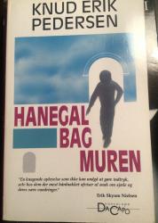 Billede af bogen Hanegal bag muren **