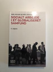 Billede af bogen Socialt arbejde i et globaliseret samfund