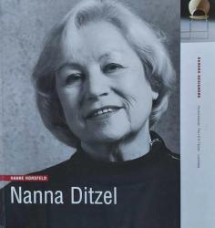 Billede af bogen Danske Designere - Nanna Ditzel