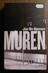 Billede af bogen Muren - Historien om et politisk bygningsværk, 