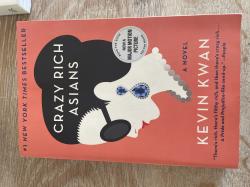 Billede af bogen CRAZY RICH ASIANS