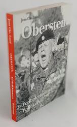 Billede af bogen Obersten, fodbolddommeren, politikeren