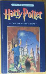 Billede af bogen Harry Potter og de vises sten (nr.1)