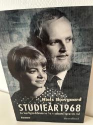 Billede af bogen Studieår 1968. En kærlighedshistorie fra studenteroprørets tid