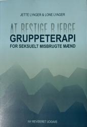 Billede af bogen At bestige bjerge - Gruppeterapi for seksuelt misbrugte mænd