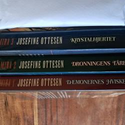 Billede af bogen På den yderste ø -trilogi 