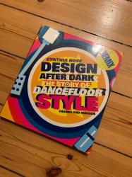 Billede af bogen Design After Dark – legendarisk visuel stil fra nattelivets guldalder