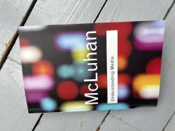 Billede af bogen Understanding Media