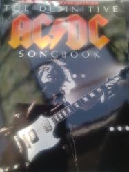 Billede af bogen The Definitice AC/DC