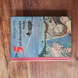 Billede af bogen De 5 på den mystiske hede