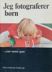 Billede af bogen Jeg fotograferer børn -især mine egne