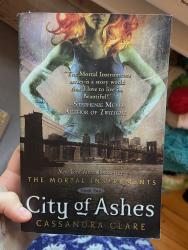 Billede af bogen City of Ashes