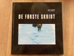 Billede af bogen De første skridt