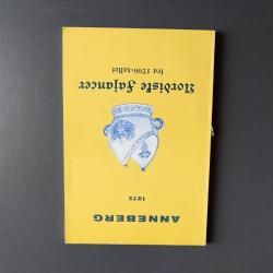 Billede af bogen Nordiske Fajanser fra 1700-tallet. 