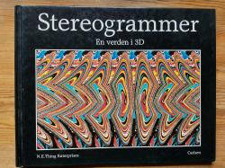 Billede af bogen Stereogrammer - En verden i 3D Billede af bogen Stereogrammer - En verden i 3D