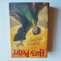 Billede af bogen Harry Potter and the Deathly Hallows.