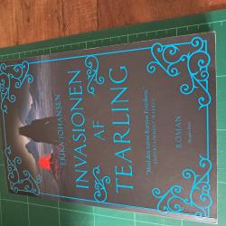 Billede af bogen Invasionen af Tearling