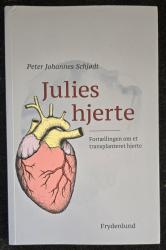 Billede af bogen Julies hjerte. Fortællingen om et transplanteret hjerte. Billede af bogen Julies hjerte. Fortællingen om et transplanteret hjerte.